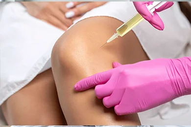 Imagem ilustrativa de aplicação de terapia regenerativa em articulação